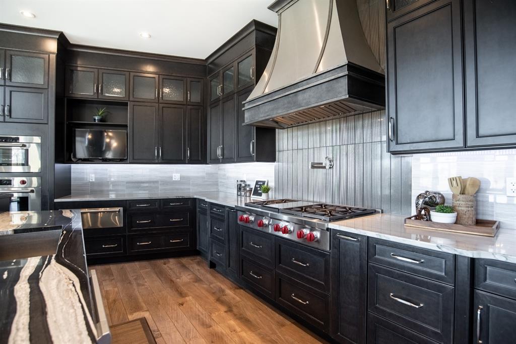 Dewinton Custom Home II photo 5